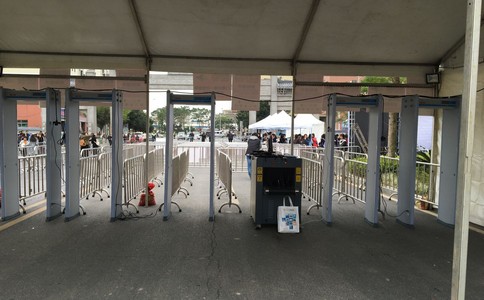 安检门的主要途径是维护秩序